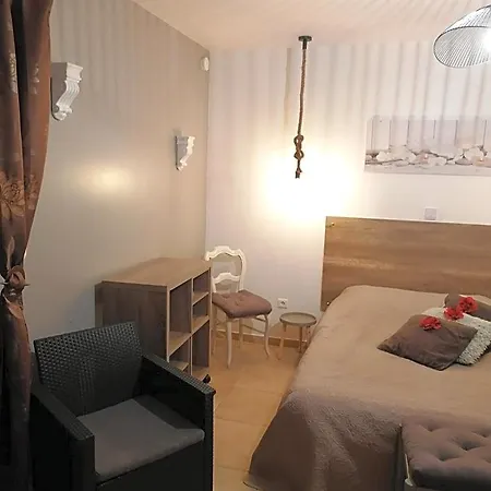 D'hotes Bed & Breakfast
